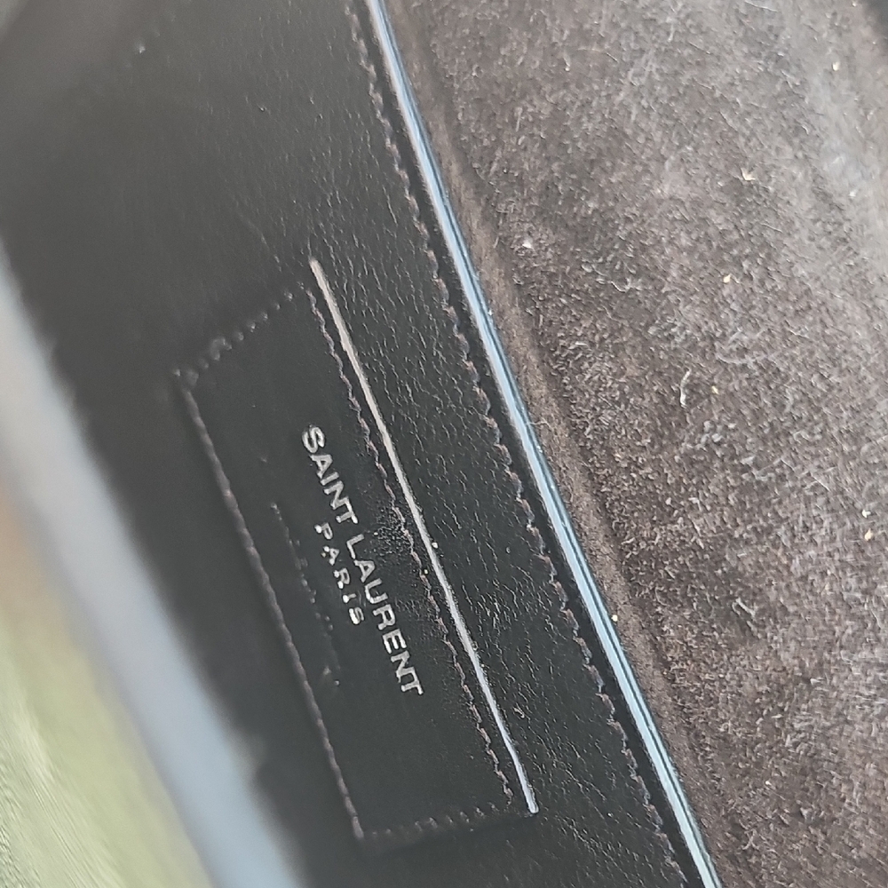 Saint Laurent Snake Crossbody Clutch - Picture 10 of 13